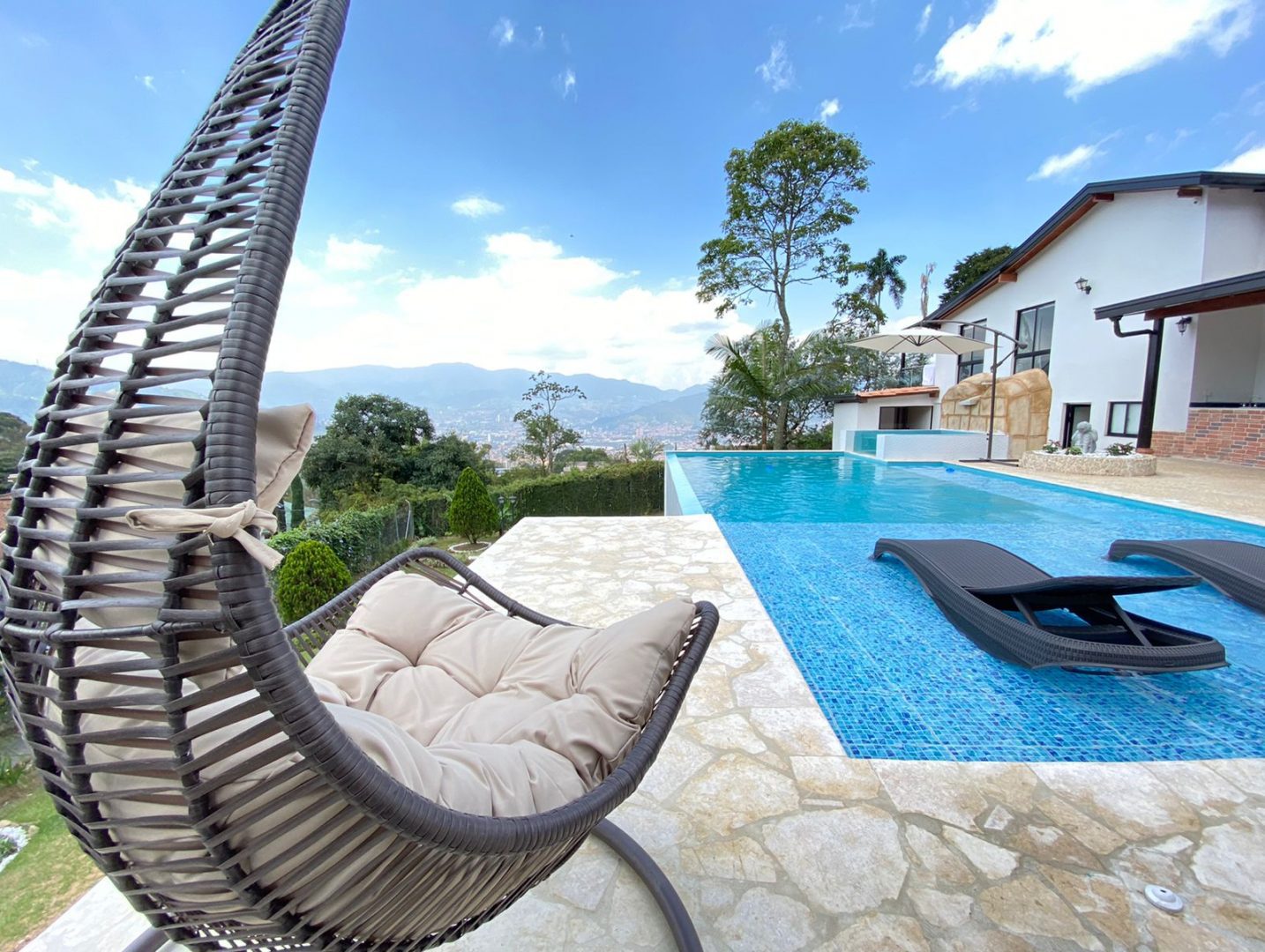 best places to stay in medellin