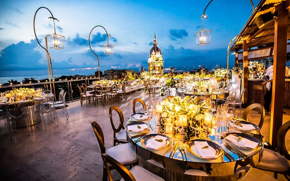 Luxury Wedding on the Best Rooftop in the City