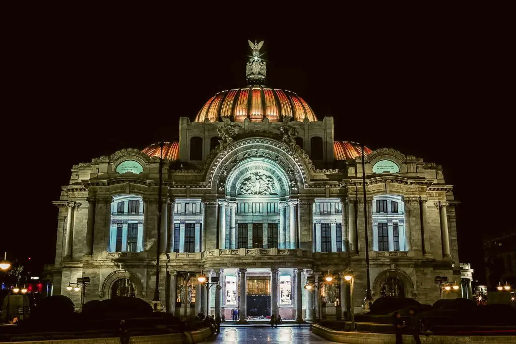 recorrido a pie por la ciudad de méxico