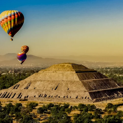 pyramids_globe_mexico_city_edited pyramids_globe_mexico_city_edited
